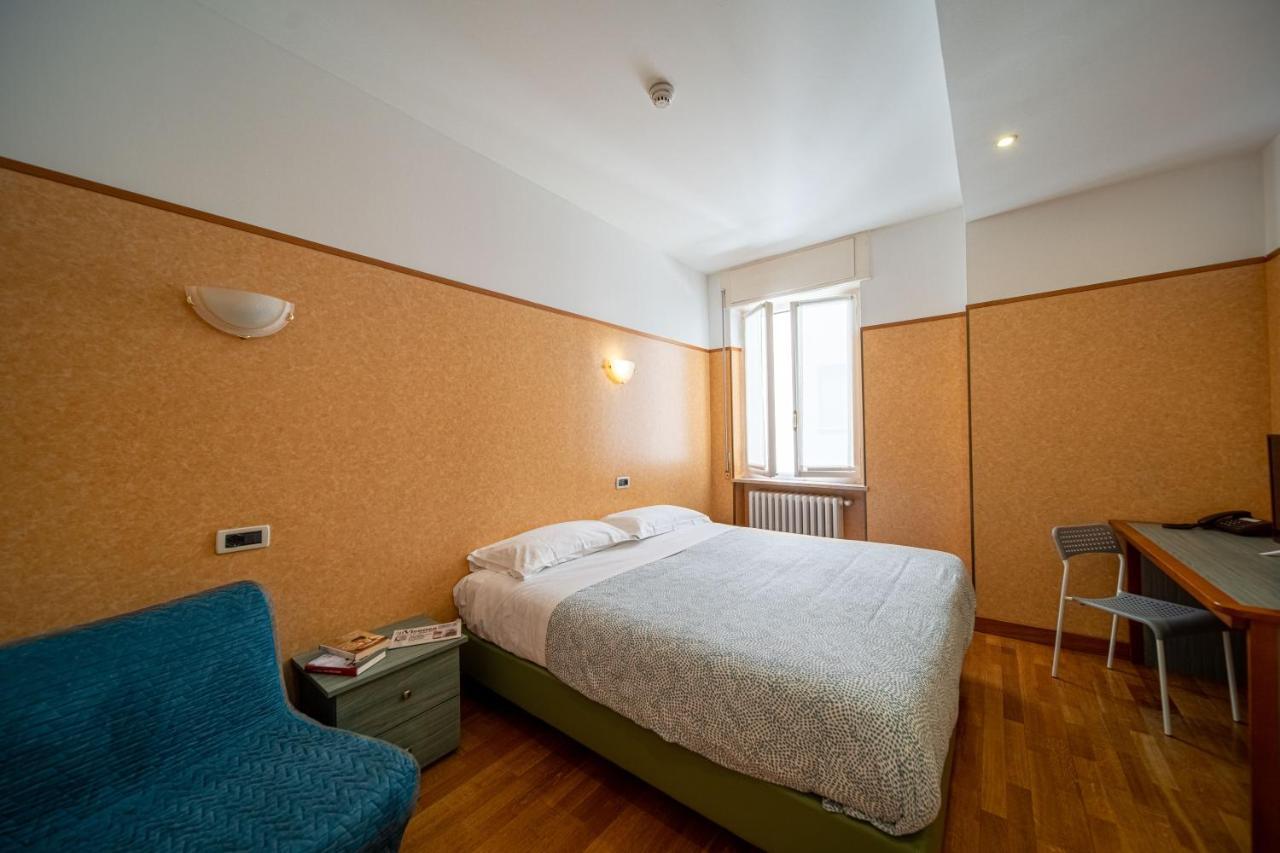 Mary Hotel 3*