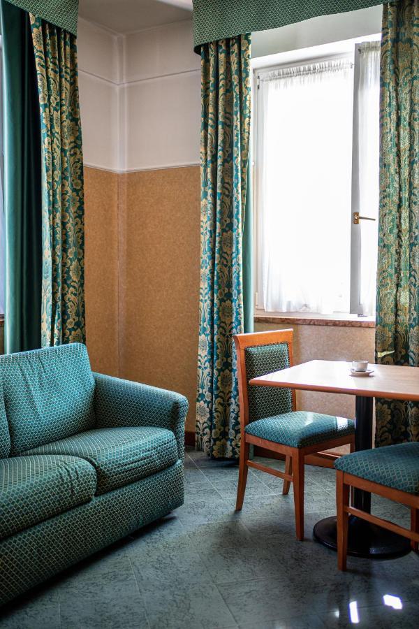 Hotel Mary 3*