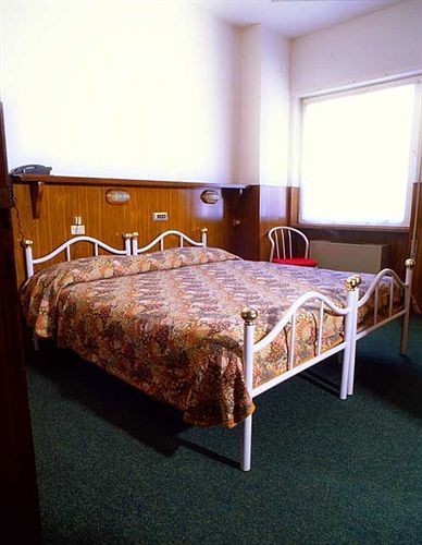 Mary Hotel 3*
